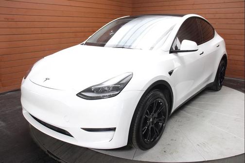 2023 Tesla Model Y Long Range Dual Motor All-Wheel Drive