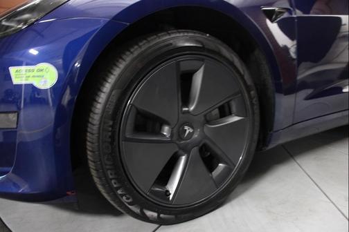 2023 Tesla Model 3 Standard Range