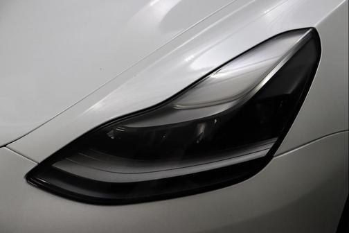 2022 Tesla Model 3 Standard Range