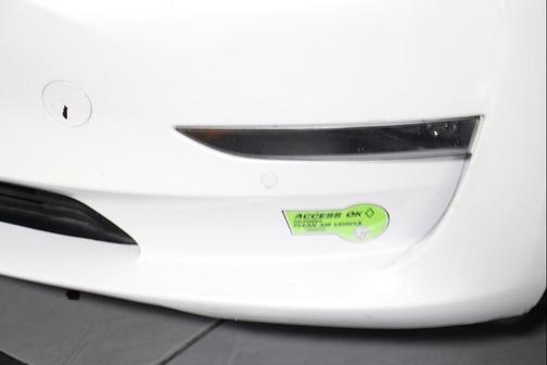 2022 Tesla Model 3 Standard Range