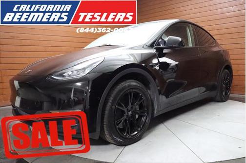2022 Tesla Model Y Long Range Dual Motor All-Wheel Drive