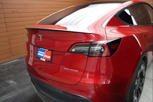 2022 Tesla Model Y Performance Dual Motor All-Wheel Drive