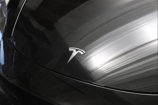 2022 Tesla Model 3 Standard Range