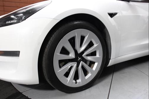2022 Tesla Model 3 Standard Range
