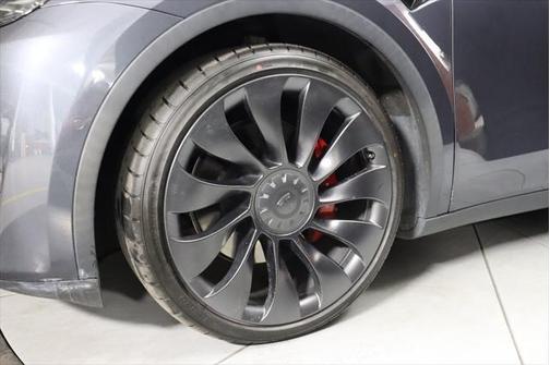 2022 Tesla Model Y Performance Dual Motor All-Wheel Drive