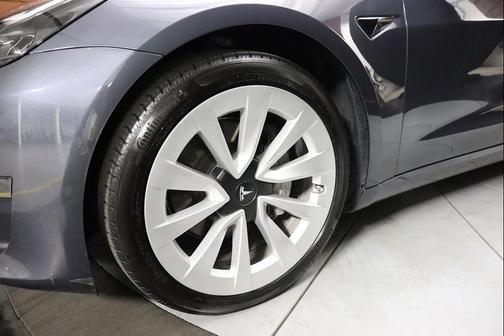 2022 Tesla Model 3 Standard Range