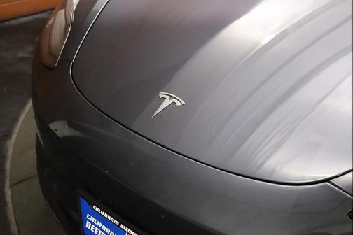 2022 Tesla Model 3 Standard Range