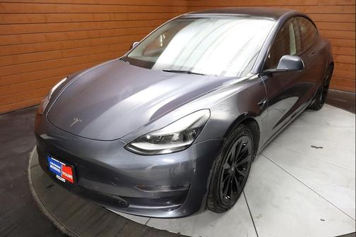 2022 Tesla Model 3 Standard Range
