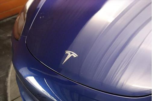 2022 Tesla Model 3 Standard Range