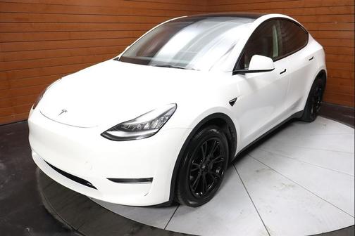 2022 Tesla Model Y Long Range Dual Motor All-Wheel Drive