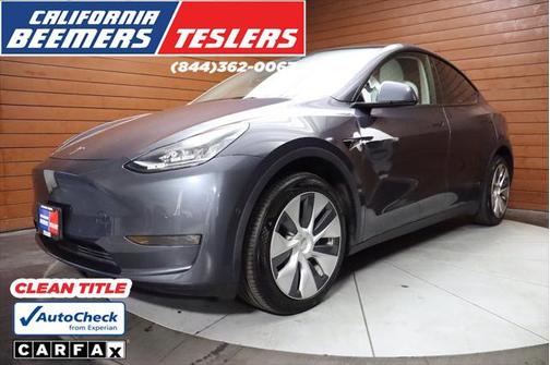 2022 Tesla Model Y Long Range Dual Motor All-Wheel Drive