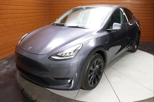 2022 Tesla Model Y Long Range Dual Motor All-Wheel Drive