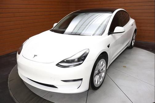 2022 Tesla Model 3 Standard Range