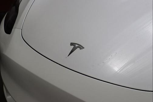 Pearl White Multi-Coat 2021 Tesla Model Y Long Range Dual Motor All-Wheel Drive