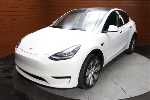Pearl White Multi-Coat 2021 Tesla Model Y Long Range Dual Motor All-Wheel Drive