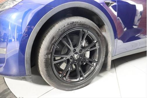 2022 Tesla Model Y Long Range Dual Motor All-Wheel Drive