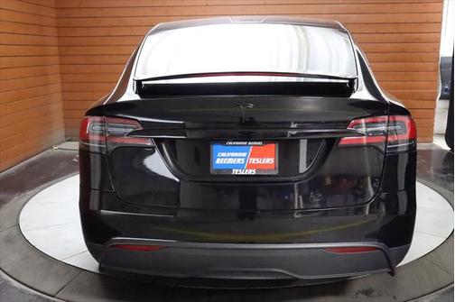 2022 Tesla Model X Plaid Tri Motor All-Wheel Drive