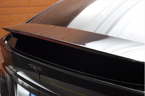 2022 Tesla Model X Plaid Tri Motor All-Wheel Drive