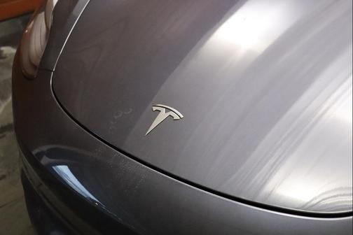 2022 Tesla Model 3 Standard Range