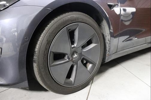 2022 Tesla Model 3 Standard Range