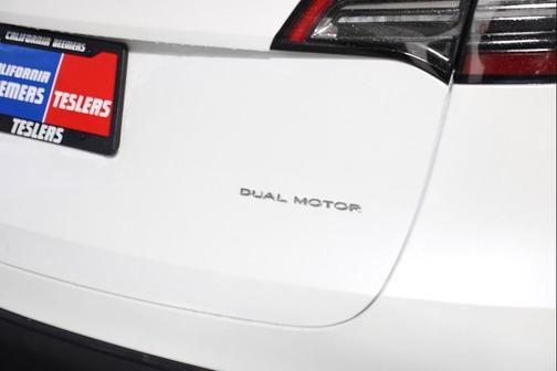 2023 Tesla Model Y Long Range AWD