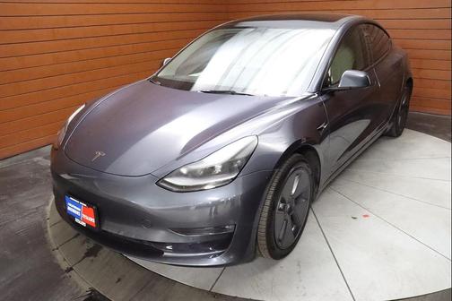 2022 Tesla Model 3 Standard Range