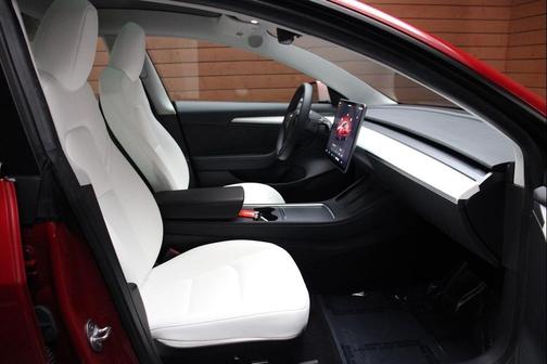 2023 Tesla Model 3 Standard Range