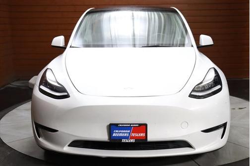 2022 Tesla Model Y Long Range Dual Motor All-Wheel Drive