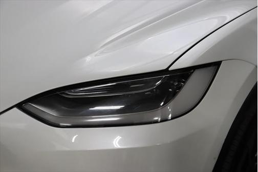 2023 Tesla Model X Standard Range