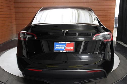 2021 Tesla Model Y Long Range Dual Motor All-Wheel Drive
