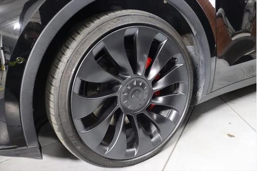 2022 Tesla Model Y Performance Dual Motor All-Wheel Drive