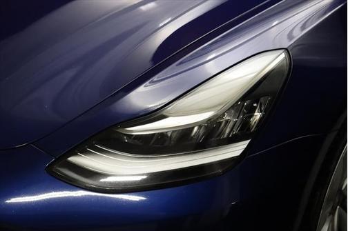 2022 Tesla Model 3 Standard Range