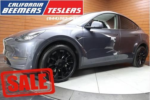 2022 Tesla Model Y Long Range Dual Motor All-Wheel Drive