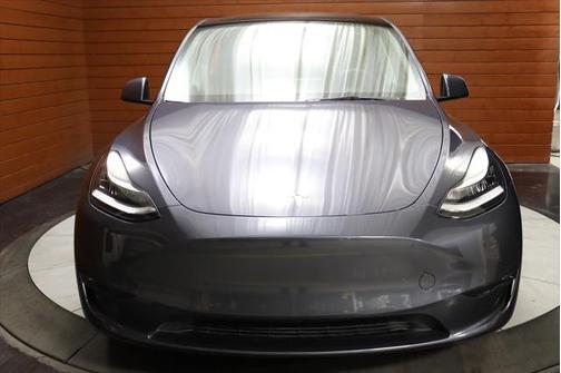 2022 Tesla Model Y Long Range Dual Motor All-Wheel Drive