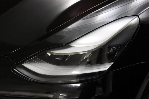 2022 Tesla Model 3 Standard Range