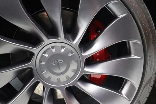 2023 Tesla Model Y Performance Dual Motor All-Wheel Drive