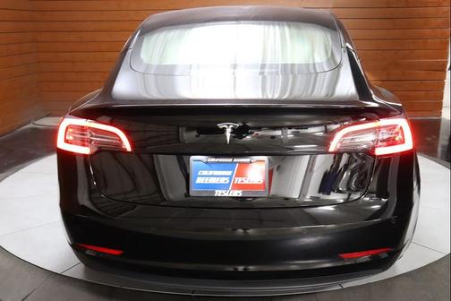 2022 Tesla Model 3 Standard Range