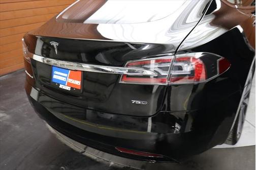 2018 Tesla Model S 75D
