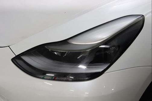2022 Tesla Model 3 Standard Range