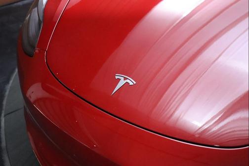 2022 Tesla Model 3 Standard Range