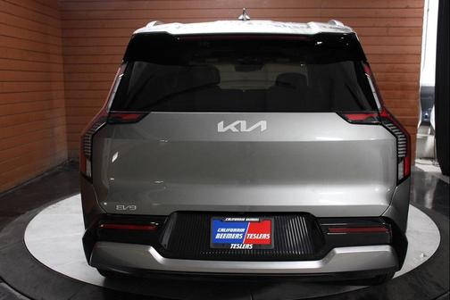2024 Kia EV9 Land