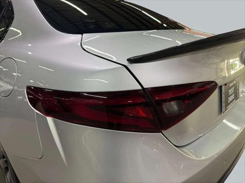 2017 Alfa Romeo Giulia Base
