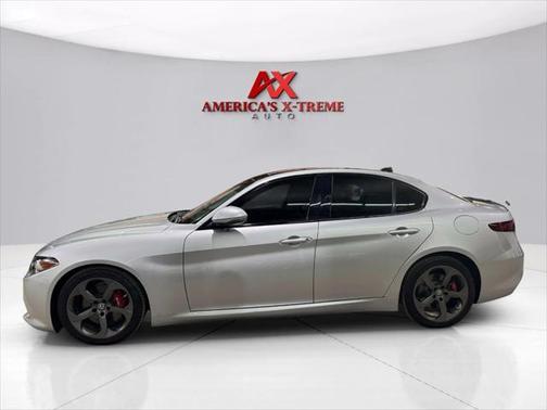 2017 Alfa Romeo Giulia Base