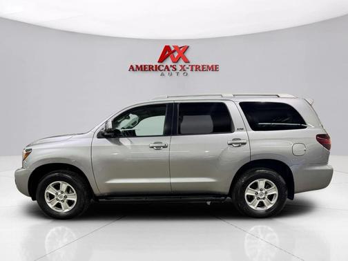 2019 Toyota Sequoia SR5