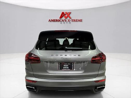 2018 Porsche Cayenne Base