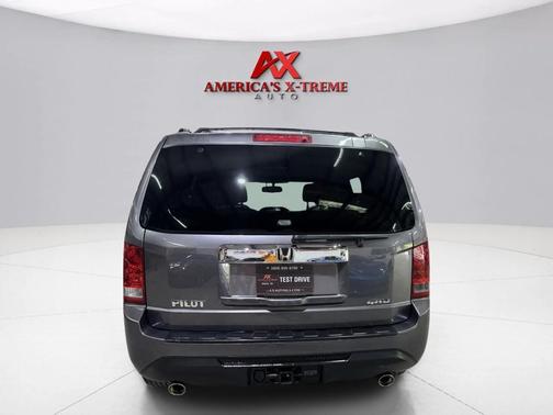 Modern Steel Metallic 2014 Honda Pilot EX-L