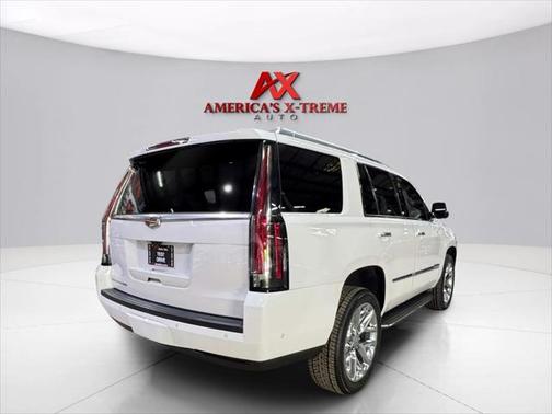 2018 Cadillac Escalade Luxury