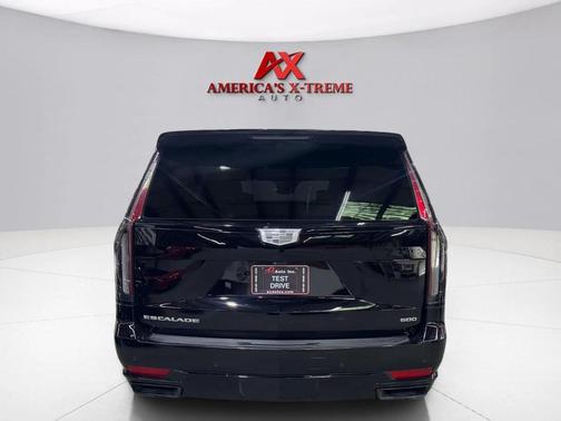 2023 Cadillac Escalade Sport
