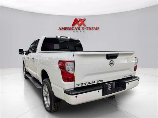2017 Nissan Titan XD SL