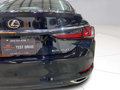 Obsidian 2020 Lexus ES 350 Base